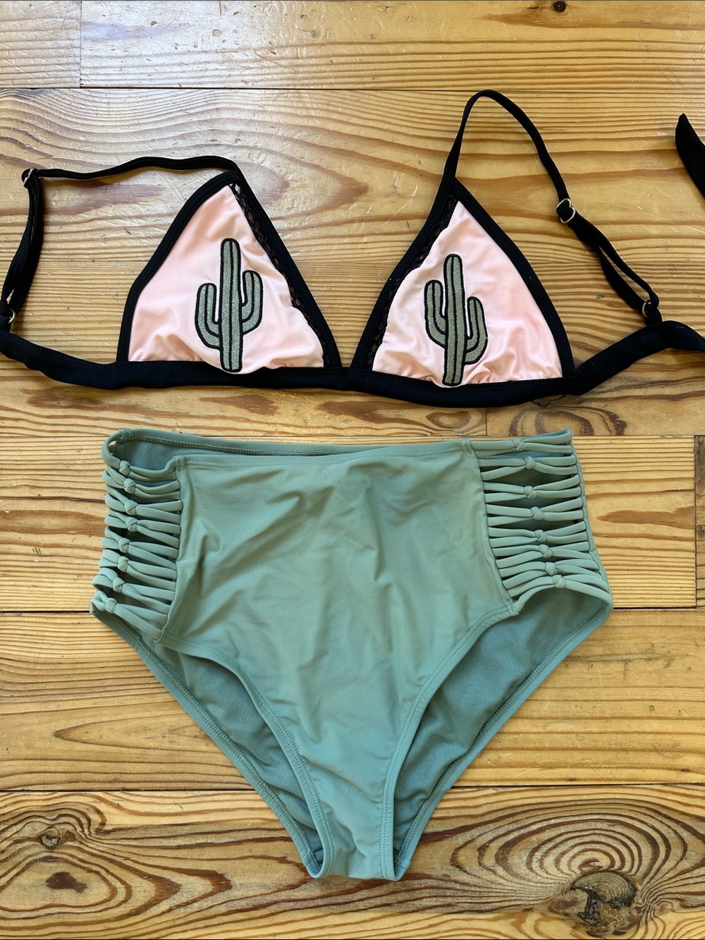 boutique bikini | size medium